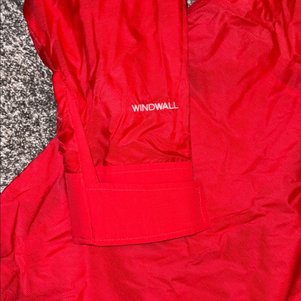 The North Face Women's Outline Windwall Hoodie Jacket in Horizon Red - Picture 6 of 8